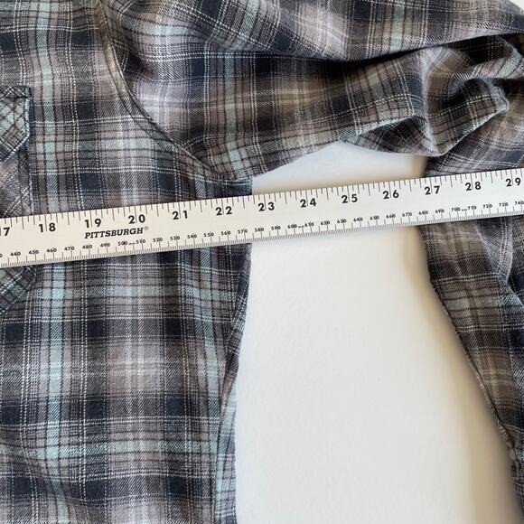 Kuhl Dillingr Flannel Shirt Mens Size M Long Sleeve Utility Hiking Chore Cargo‎ - Picture 5 of 8